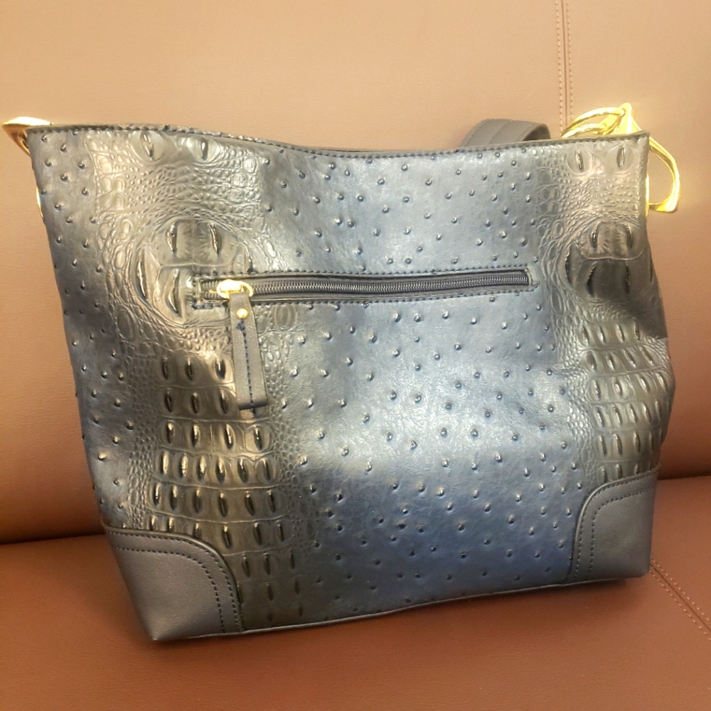 Brand new Women's faux vegan leather purse by Mia K Collection